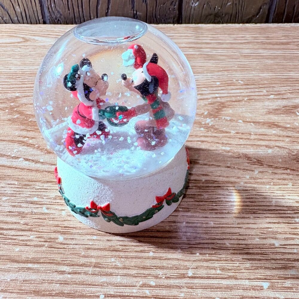 Disney Hallmark Snowglobe Mickey Mouse & Minnie Santa Claus Christmas 3 1/4" t